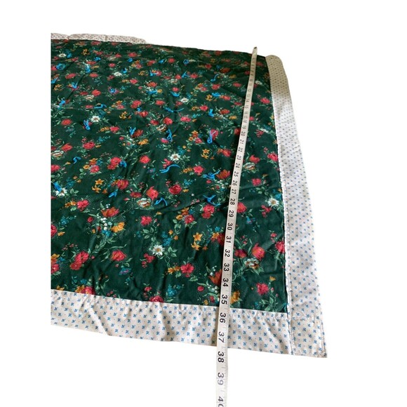 VtG Quilted  throw, 43” X 37” cotton fabric, Handmade Cottage Country Floral - Picture 13 of 13